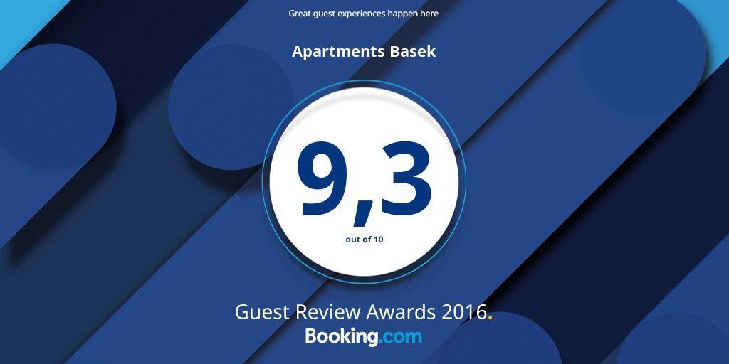 Apartments Basek Supetarska Draga Ngoại thất bức ảnh